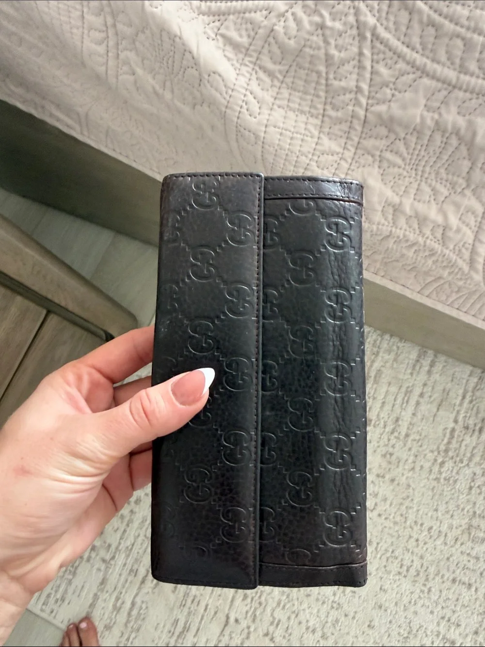 Gucci Brown Embossed Leather Wallet with Logo Clasp - Picture 9 of 12